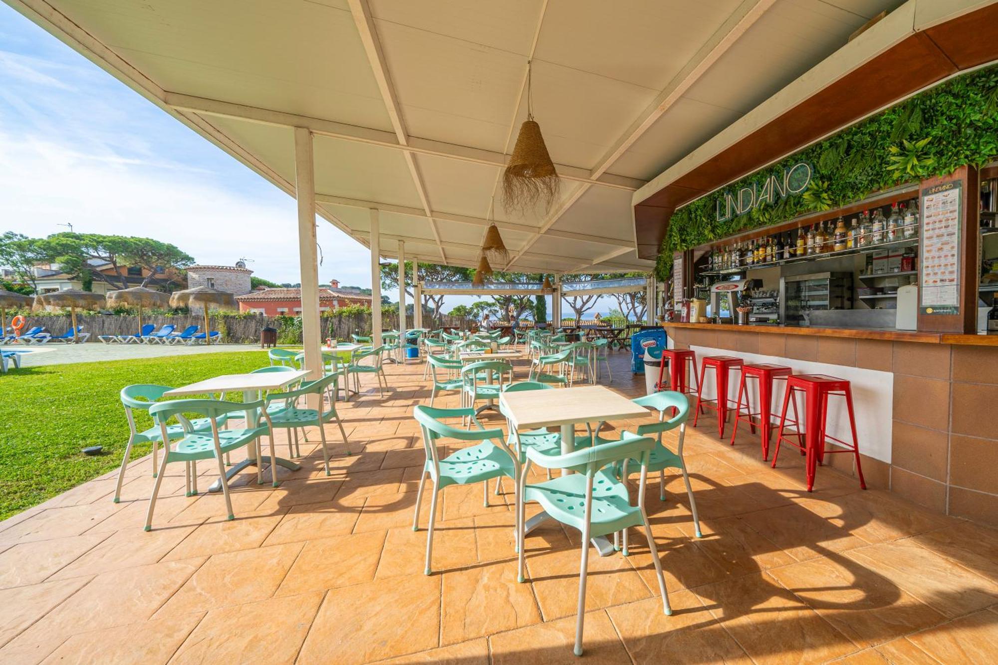 Aparthotel Ar Bolero Park Lloret de Mar Esterno foto