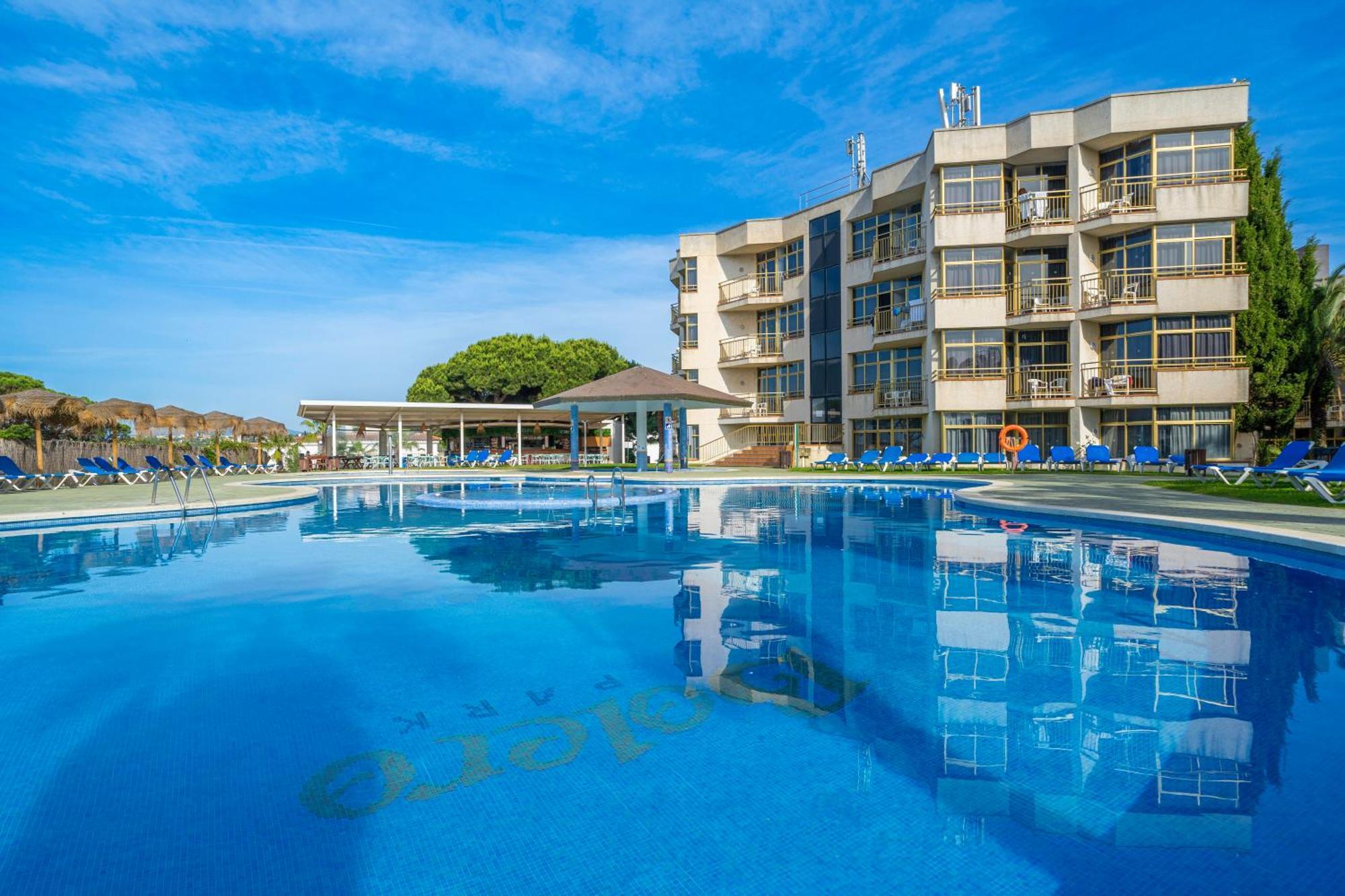 Aparthotel Ar Bolero Park Lloret de Mar Esterno foto