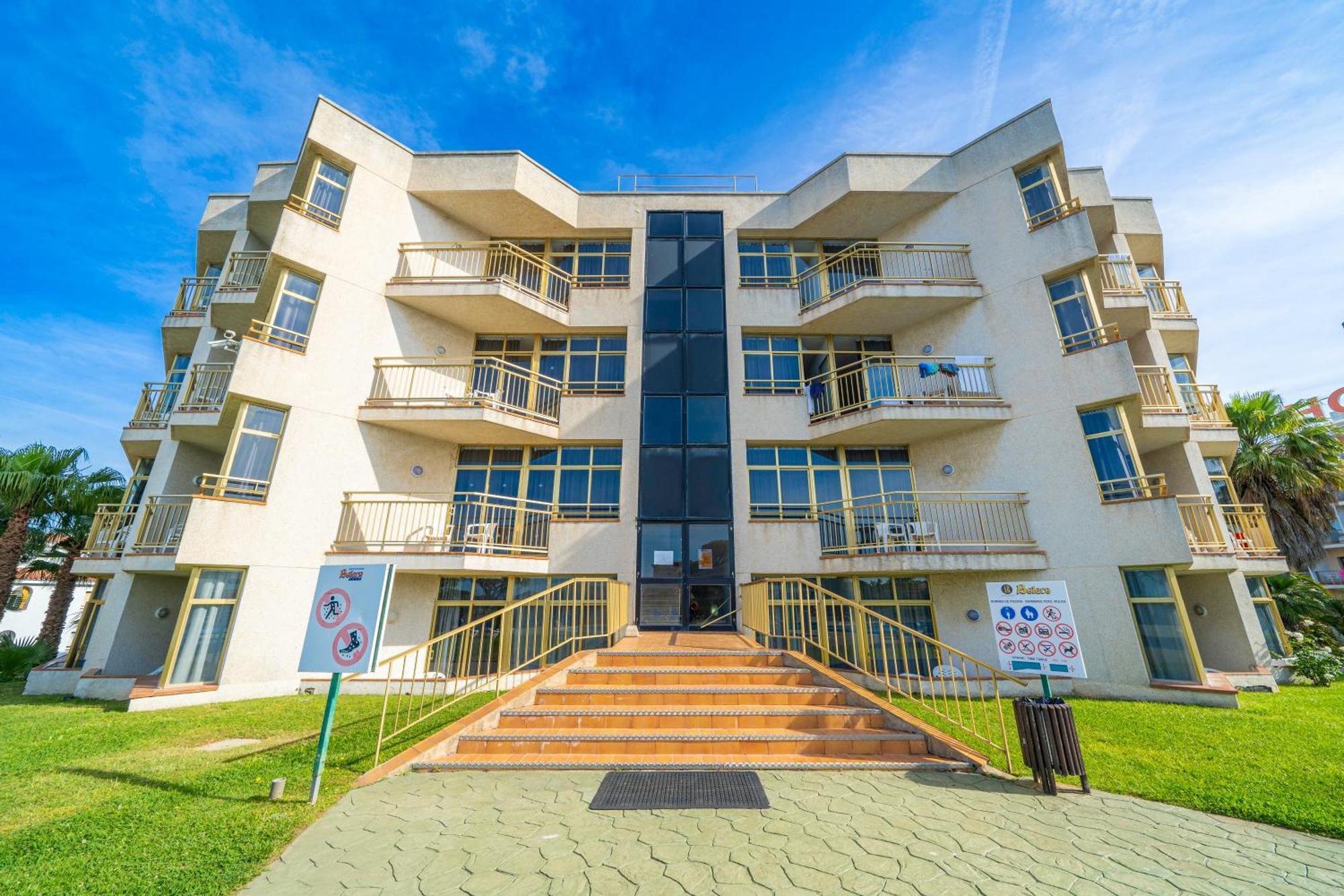 Aparthotel Ar Bolero Park Lloret de Mar Esterno foto