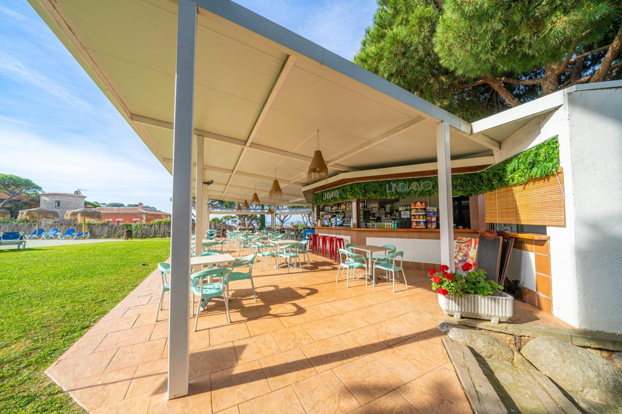 Aparthotel Ar Bolero Park Lloret de Mar Esterno foto