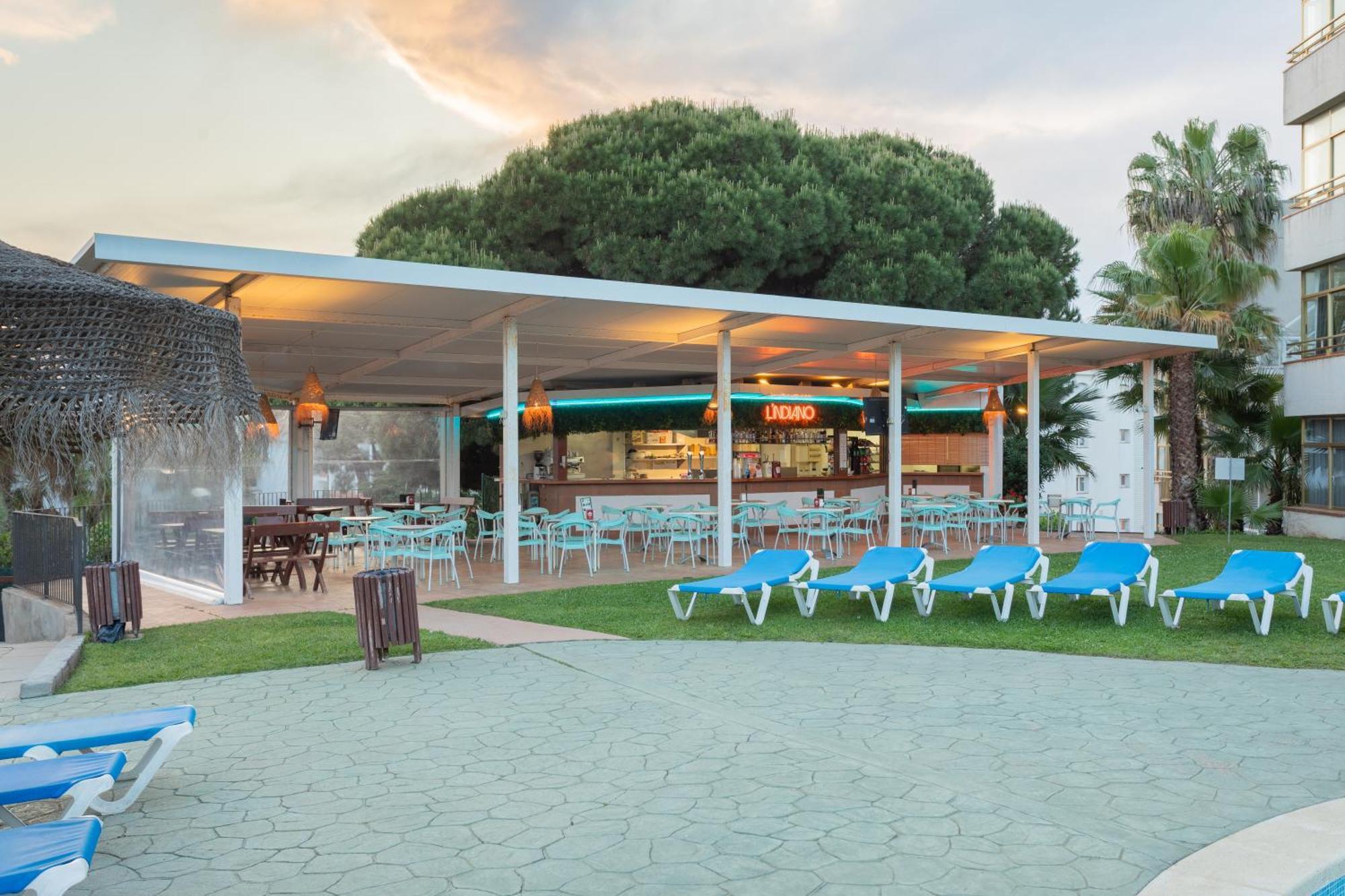 Aparthotel Ar Bolero Park Lloret de Mar Esterno foto