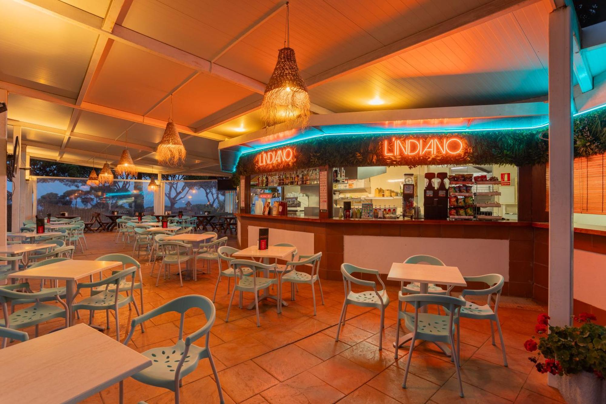 Aparthotel Ar Bolero Park Lloret de Mar Esterno foto