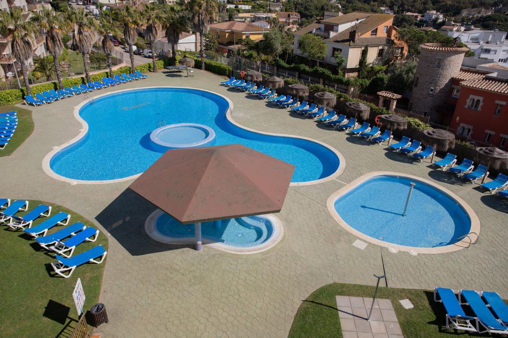 Aparthotel Ar Bolero Park Lloret de Mar Esterno foto