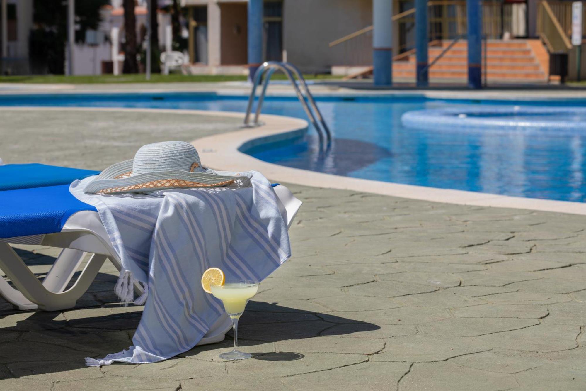 Aparthotel Ar Bolero Park Lloret de Mar Esterno foto